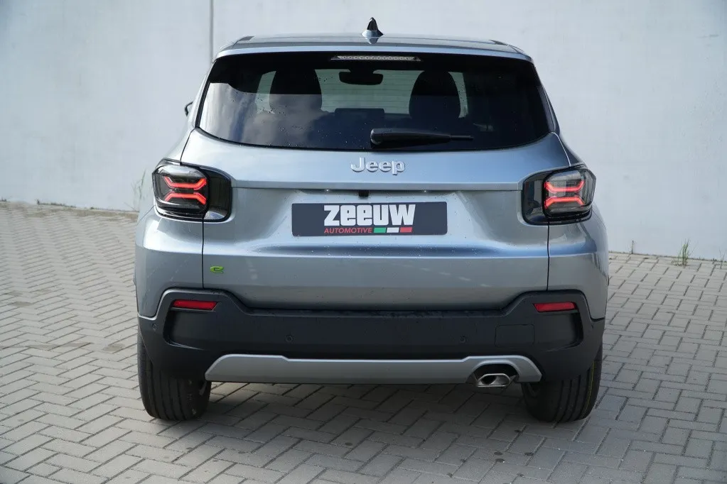 Jeep Avenger 1.2 e-Hybrid Summit | Navi | JBL | Camera | Winter | 18"
