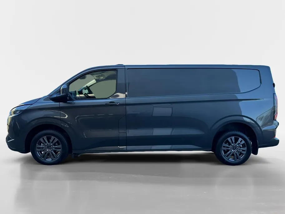 Ford E-Transit Custom 320 L2H1 Limited 64 kWh | DEMO | Inklapbare Trekhaak | Adaptive Cruise Control | BLISS | 17 inch lichtmetalen velgen | Verwarmbare Stoelen | Verwarmbare Voorruit