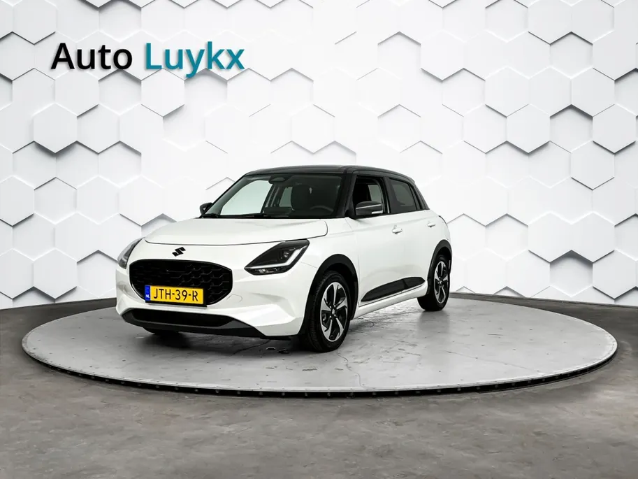 Suzuki Swift 1.2 Style Smart Hybrid | Black & White edition