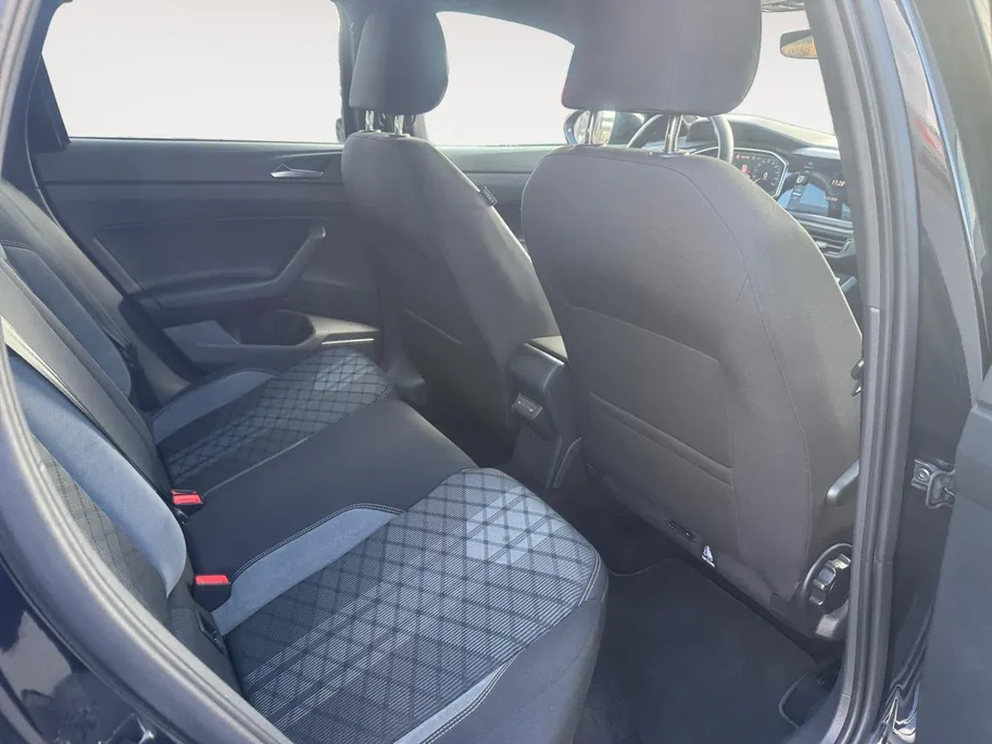 Volkswagen Taigo 1.0 TSI R-Line | Automaat | Camera | Climate Control | Apple Carplay/Android Auto | Keyless | Sportstoelen | R-Pakket