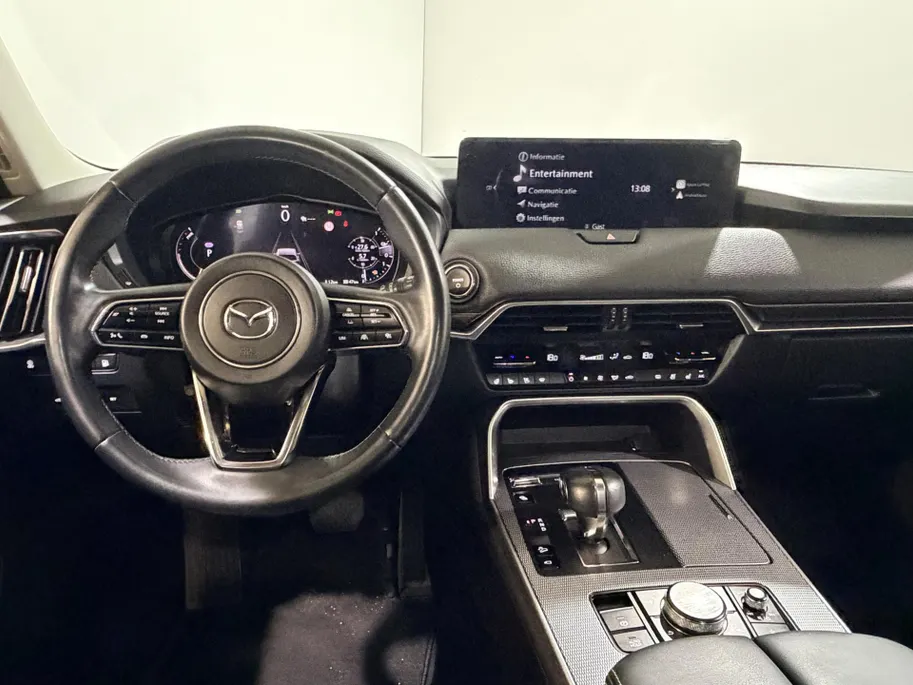 Mazda CX-60 325PK e-SkyActiv PHEV Takumi Automaat | Trekhaak | Digital Cockpit | 360 Camera | Head-Up Display | Schuif/Kantel Dak | Stoel & Stuurwiel Verwarming | Apple Carplay/Android Auto | Adaptieve Cruise Control | Dode Hoek Detectie | Elektrische Achterklep |