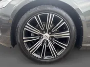 Volvo V60 2.0 B4 Core | Achteruitrijcamera | Elektr. Achterklep | Lederen bekleding | Geheugen stoelen | Dodehoek detectie | 12 maanden garantie! |