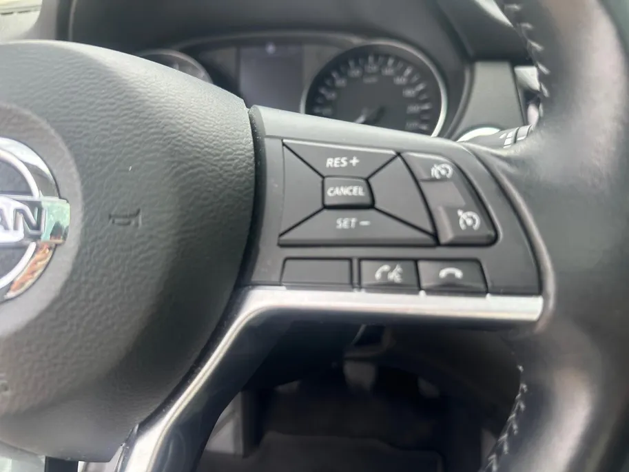 Nissan QASHQAI 1.2 N-Connecta | Navi | Climate | Cruise | Panodak | Trekhaak |