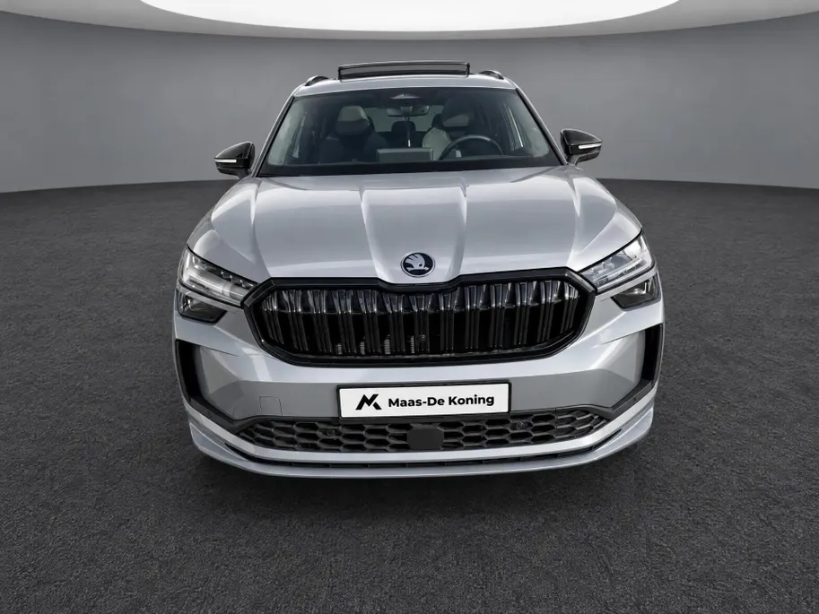 Škoda Kodiaq 1.5 TSI 204pk DSG PHEV Sportline Business · Panoramadak · Camera · Wegklapbare Trekhaak · Keyless · Elek. Voorstoel · 19'' Inch · Garantie t/m 29-06-2030 of 100.000km