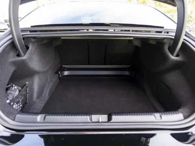 Mercedes-Benz EQE 300 Business Line 89 kWh SOH 95,83%