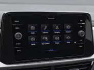 Volkswagen T-Roc 1.0 TSI 110pk Life · Trekhaak · Camera · Dodehoeksensoren · Adaptive Cruise Control · Apple/Android Car Play · Clima ·