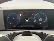 Hyundai Santa Fe 1.6 T-GDI PHEV Black Line 4WD 7-zitter 251PK | 62km WLTP elektrisch | Navigatie | Apple Carplay & Android Auto | Adaptive cruise control | Climate control | 360 camera | Stoelventilatie & verwarming | Stuurverwarming |