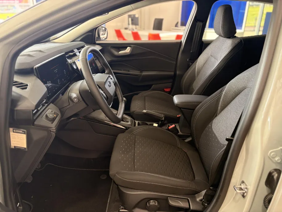 Ford Puma 1.0 EcoBoost Hybrid Titanium DEMO I WINTER PACK I ACHTERUITRIJCAMERA I APPLE CARPLAY / ANDROID AUTO I