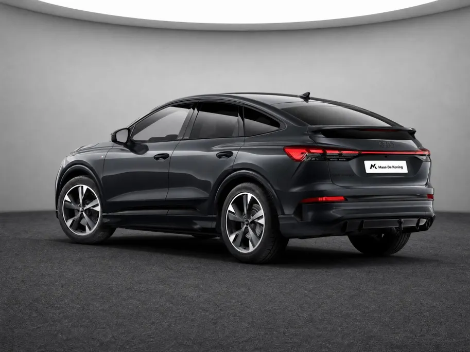 Audi Q4 Sportback Q4 Sportback S edition performance 286 PK · Trekhaak elek. wegklapbaar · Exterieurpakket zwart · Lendensteunen