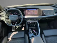 Audi Q5 2.0TFSIe-hybrid 220kW/299PK S Line quattro · Panoramadak · 360°Camera + Parkeersensoren · Apple/Android Car Play · Garantie t/m 25-09-2029 of 80000km.