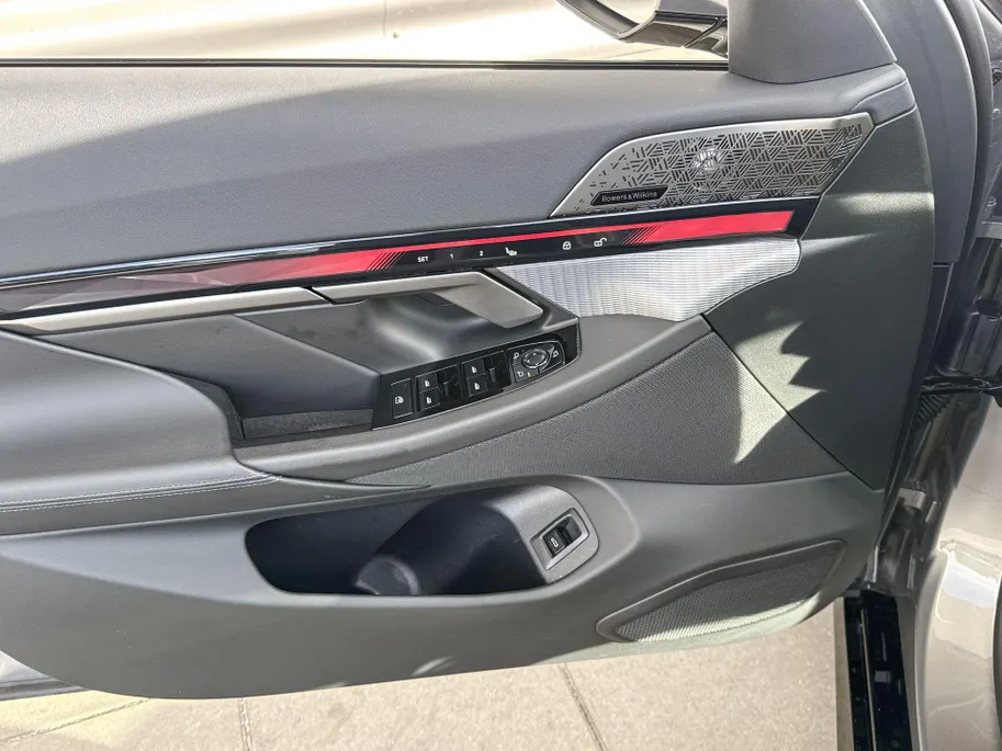 BMW i5 Touring eDrive40 84 kWh