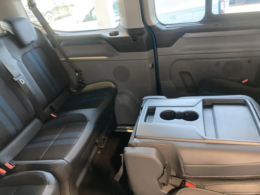 Ford Tourneo Custom E-Custom 65kW 218pk Sport 8- 340 L1H1 Sport ELEKTRISCH-Personenvervoer 8 zitplaatsen-Panoramadak-Sportuitvoering