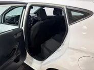 Ford Fiesta 95PK EcoBoost ST-Line | Keyless | Lichtmetalen Velgen | Climate Control | Apple CarPlay/Android Auto | LED Dagrijverlichting | Cruise Control | Armsteun | Elektrische Ramen & Spiegels |