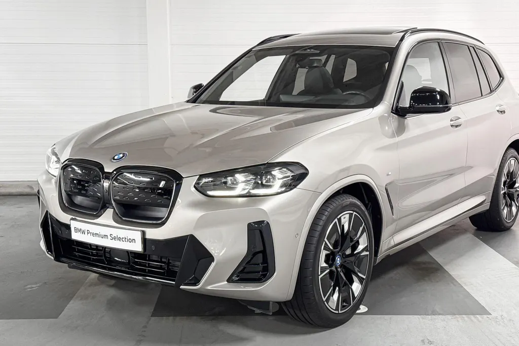 BMW iX3 High Executive
