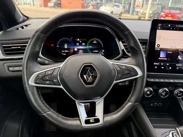 Renault Captur 1.6 E-Tech full hybrid 145 E-Tech engineered | NL Auto | Groot Navi scherm | Dode hoek detectie | LM 18 inch | Trekhaak | Luxe uitvoering