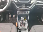 Ford Fiesta 1.0 EcoBoost Hybrid ST-Line 125 pk | Stoel- stuur en voorruitverwarming | Navigatie via Apple Carplay & Android auto | Parkeer sensoren