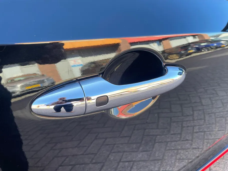 Kia Picanto 1.0 DPi GT-Line | Navigatie| Climate Controle| Lichtmetalen velgen| Camera| Parkeersensoren| Metalliclak