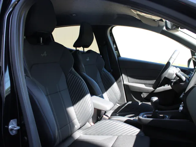 Renault Clio 1.0 TCe 90 GPF esprit Alpine | all season banden | Navigatie | Cruise adaptief