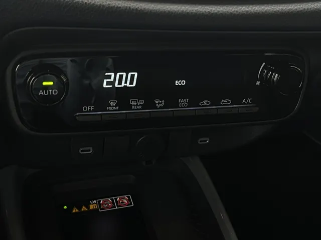 Toyota Aygo X Hybrid 115 Pulse | Easy Pack | Parkeersensoren V + A