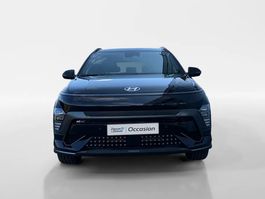 Hyundai Kona Electric N Line Sky 64.8 kWh | Navigatie| Schuif-kantel dak| Head up display| Stoelverwarming/koeling| 360 graden camera|
