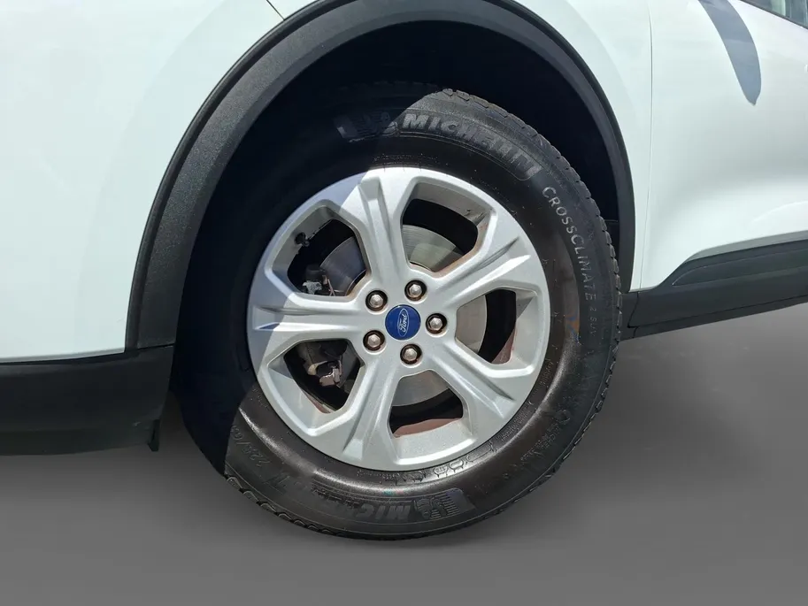 Ford Kuga 1.5 EcoBoost Titanium 150PK | Trekhaak (1800kg trekgewicht) | Navigatie | Parkeersensoren | Privacy Glass | Winter Pack