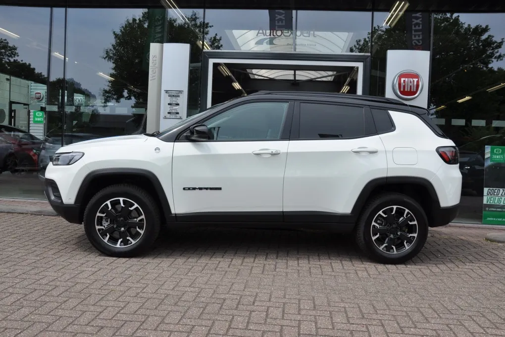 Jeep Compass 4xe 240 Hyb. Trailh.