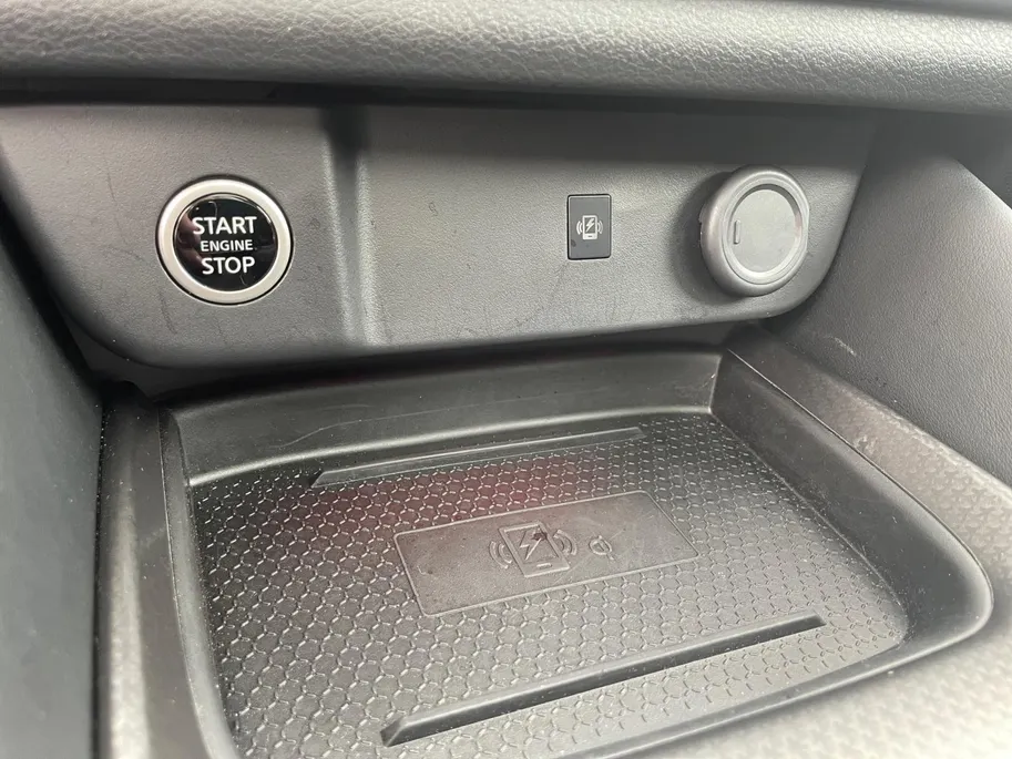 Nissan QASHQAI 1.3 MHEV Xtronic N-Connecta 158PK AUTOMAAT |+ Cold Pack + Easy Pack | 1800KG Trekgewicht | Elektrische achterklep | Navigatie | Apple Carplay & Android Auto | Pro Pilot (Adaptive Cruise Control) | Climate Control | Stoel- stuur en voorruitverarming |