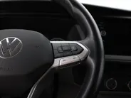 Volkswagen Bedrijfswagens Transporter 2.0 TDI 150pk DSG L1H1 28 · Apple/Android Car Play · Afneembare Trekhaak · Cruise Control · Airco · Navigatie · Parkeersensoren ·