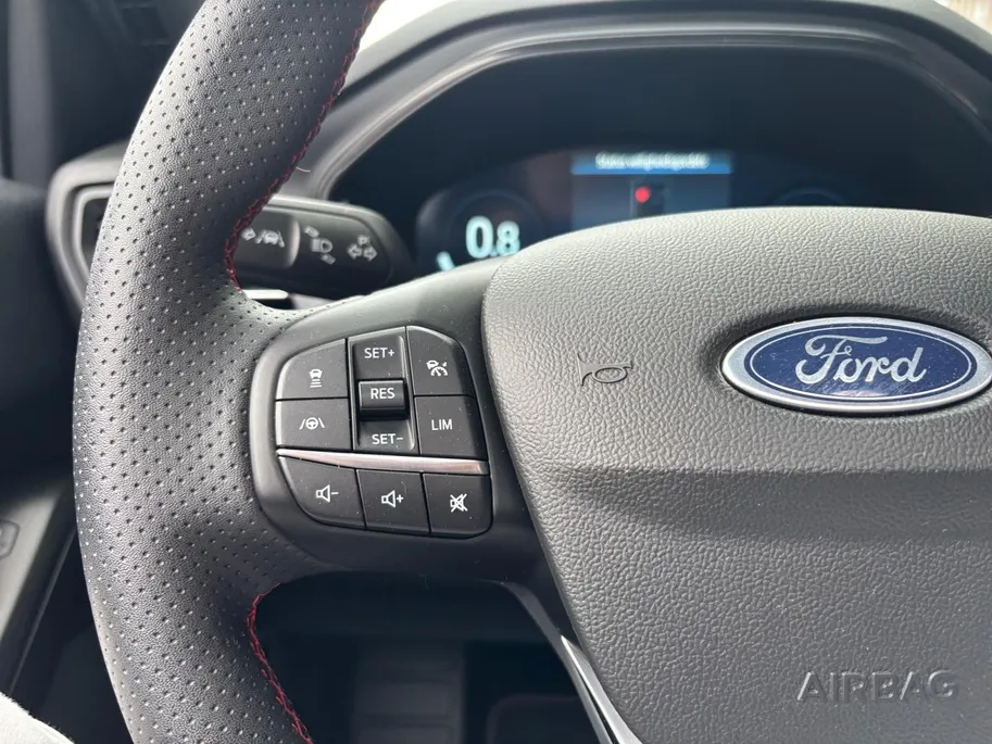 Ford Focus Wagon 1.0 EcoBoost Hybrid ST Line Style | Navigatie | Panorama Dak | Stoel/Stuur/Voorruitverwarming | Apple Carplay / Android Auto | Panorama Dak | Adaptieve Cruise Control | Lichtmetalen Velgen |