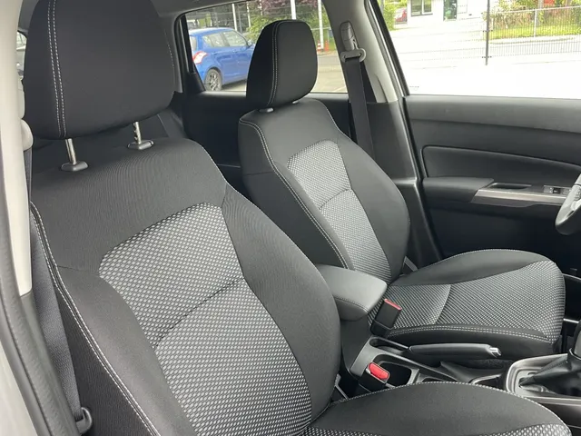 Suzuki Vitara 1.4 Boosterjet Select | Automaat | PDC | Stoelverw. |