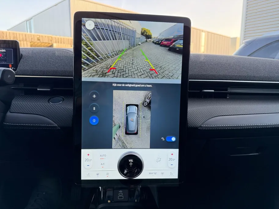 Ford Mustang Mach-E Standard RWD 73 kWh | Automaat | Pano dak | Adapt. Cruise control | BLIS | B&O audio | 360 graden camera | Parkeersensoren voor en achter | Elektr. achterklep | Fabrieksgarantie |
