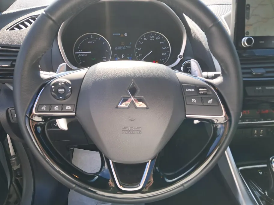 Mitsubishi Eclipse Cross 2.4 PHEV Intense+ | Navi | Stoelverwarming | Camera