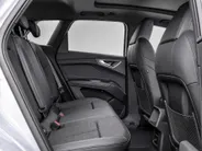 Audi Q4 Q4 S edition performance 82 kWh 286 PK · Glazen panoramdak · Trekhaak elek. wegklapbaar · Optiekpakket zwart