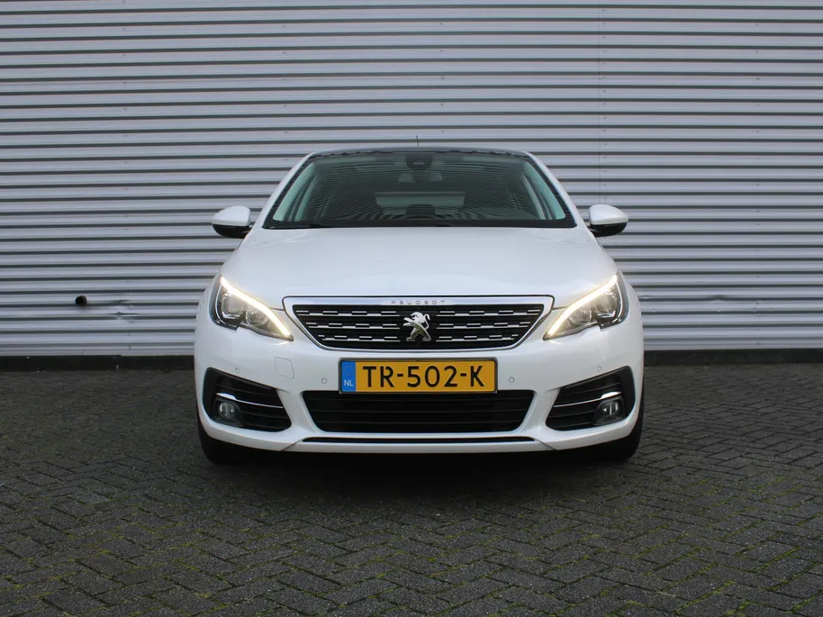 Peugeot 308 1.2 PureTech Allure | Panoramadak | 17” LM | Parkeersensor v+a | Navi | Cruise | Clima | Apple CarPlay/Android Auto |