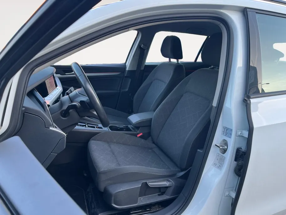 Volkswagen Golf Variant 1.0 eTSI Life Business LED | CarPlay | Parkeersens. | Adapt. cruise control | Digitaal cockpit | Etc.