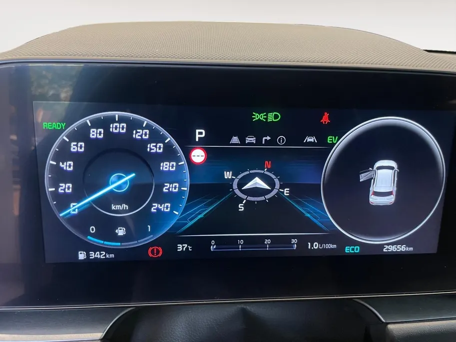 Kia Niro 1.6 GDi PHEV ExecutiveLine | Cruise Control | Climate Control | Camera | Navigatie | Stoelverwarming | Stuurverwarming | Stoelventilatie | Memory | Open Dak |