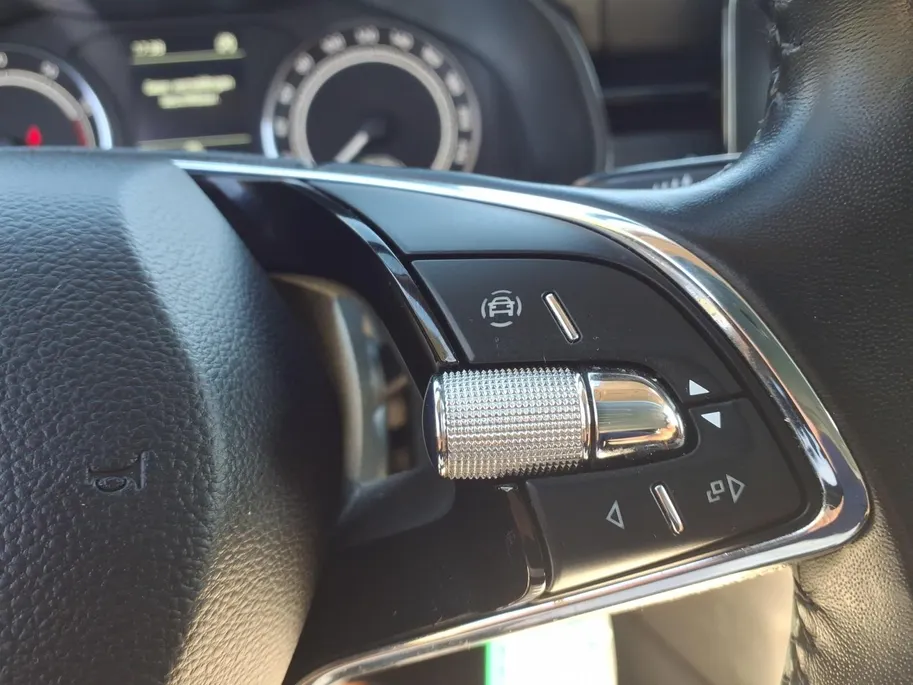 Škoda Kamiq 1.0 TSI Active Andriod/Apple carplay | PDC | Airco | Cruise controle | L.m.velgen | 1 jaar garantie