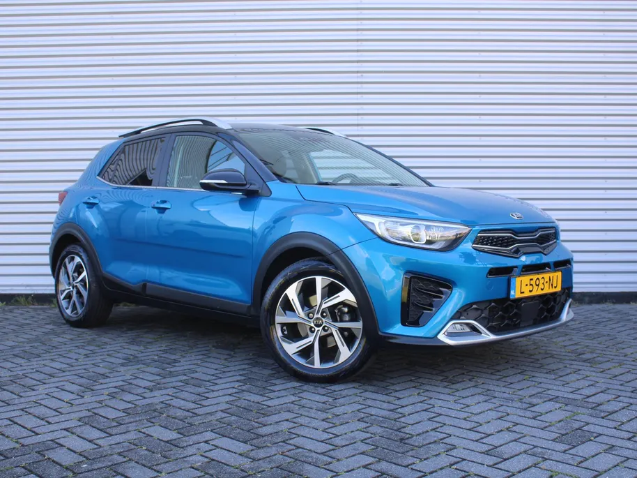 Kia Stonic 1.0 T-GDi MHEV GT-Line | Stuur-/stoelverwarming | Camera | 17' LM | Clima | Keyless | Apple Carplay/Android Auto | Navi | Cruise |