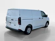 Ford Transit Custom 280 2.0 TDCI L1H1 Trend 110 pk | 3-zits | Airco | Parkeersensoren voor en achter | Apple Car PLay / Android Auto | LED dagrijverlichting |