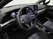 Volkswagen Golf 1.5eHybrid 200kW/272PK GTE · Navigatie · Apple/Android Car Play · Camera + Parkeersensoren · Garantie t/m 13-05-2030 of 100000km
