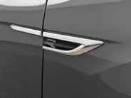 Volkswagen T-Roc 1.5 TSI 150pk DSG R-Line · Panoramadak · Camera · Keyless · Stuur- & Stoelverwarming · Elek. Achterklep · Dodehoeksensor · Garantie t/m 14-07-2027