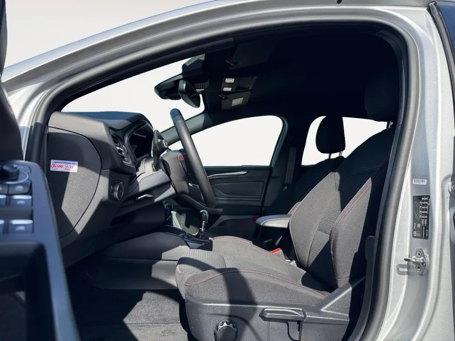 Ford Focus Wagon 1.0 EcoBoost Hybrid ST Line |Winter Pack| Full-LED koplampen| Geluidsisolerend glas| Sportonderstel|  12 maanden Bovag Garantie|