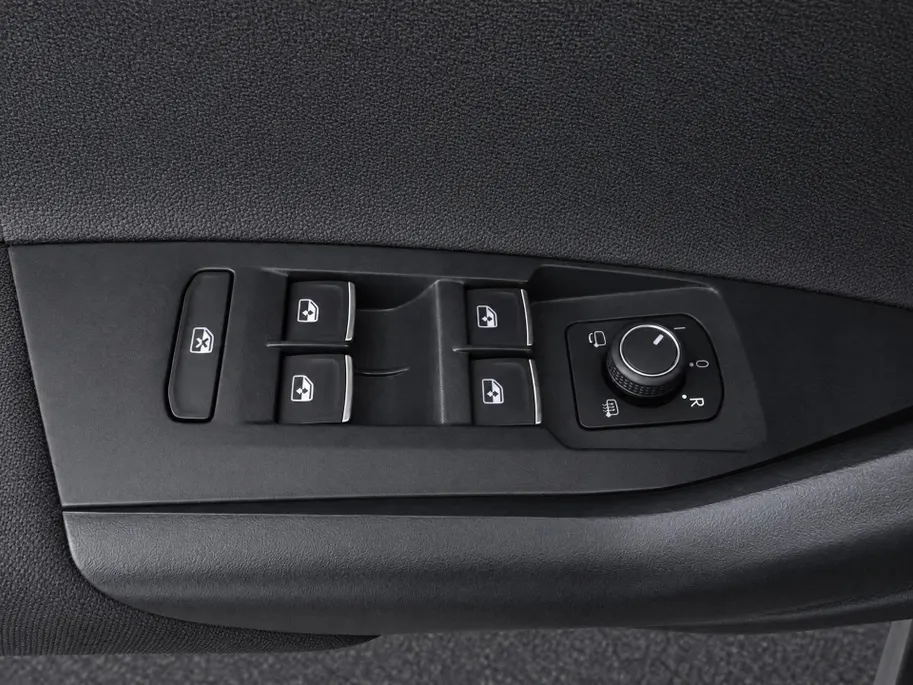 Volkswagen Taigo 1.0 TSI 110pk DSG Style · Camera · Apple/Android Car Play · P-Sensoren · Stoelverwarming · 17'' Inch ·