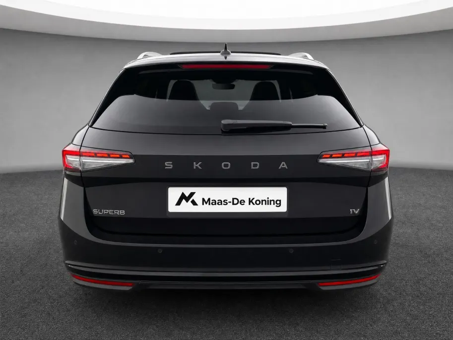 Škoda Superb 1.5TSI 204PK PHEV Sportline · Leder · Panoramadak · Apple/Android Car Play · Garantie t/m 05-09-2027