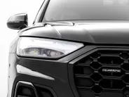 Audi Q5 50 TFSIe 299pk S-tronic S edition · Camera · Wegklapbare Trekhaak · Apple/Android Car Play · Navigatie · 20'' Inch ·