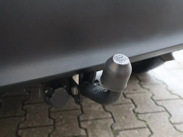 Toyota Yaris Cross 1.5 Hybrid Dynamic Trekhaak | Stoel en stuurverwarming | Parkeersensoren