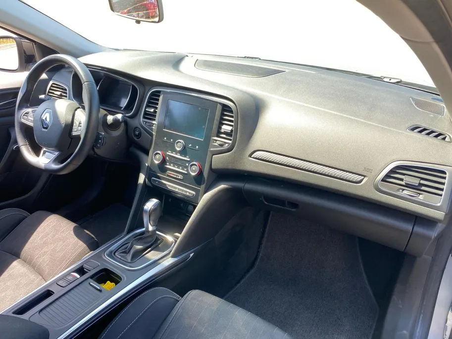 Renault Mégane Estate 1.3 TCe Limited Automaat | Navi | trekhaak | stoelverwarming | cruise control | etc.
