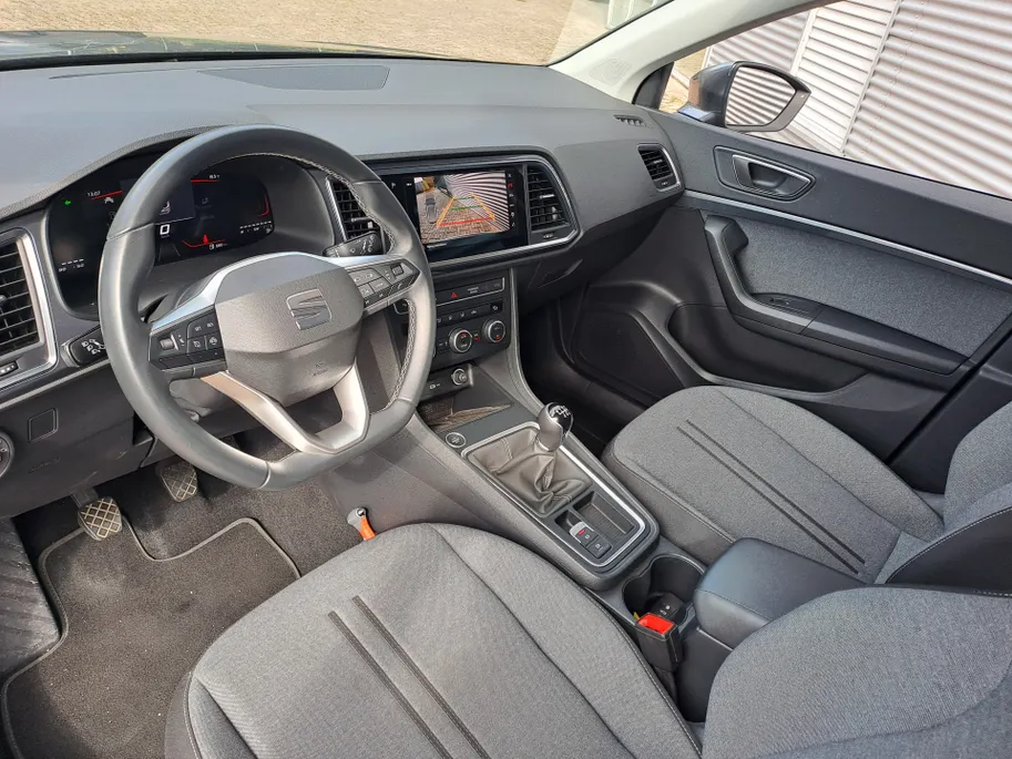 SEAT Ateca 1.5 TSI Style Business Intense | Keyless start | ECC | Navigatie | Camera | Cruise control adaptief | Apple Carplay/Android Auto | 17'' LM