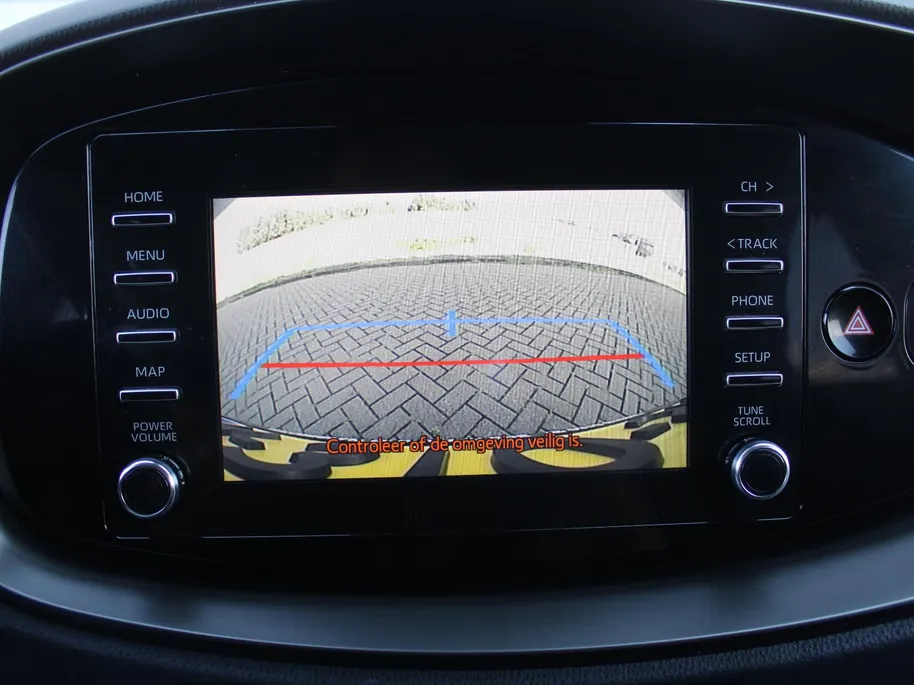 Toyota Aygo X 1.0 VVT-i S-CVT first | Camera | Android Auto/Apple Carplay | Cruise | Clima | Automaat | 17' LM |
