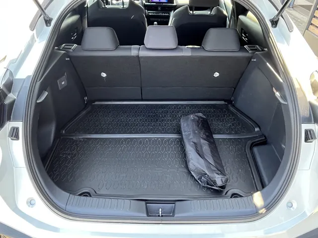 Toyota C-HR 2.0 PHEV 220 Dynamic | Stuur en Stoelverwarming